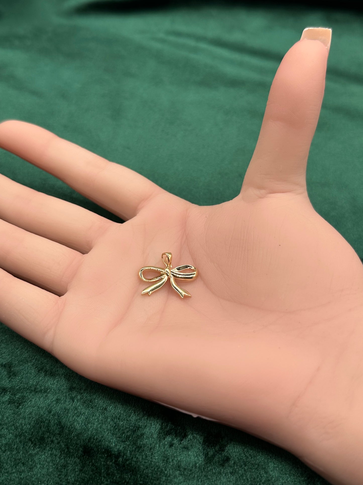 14K Yellow Gold Ribbon Bow Pendant