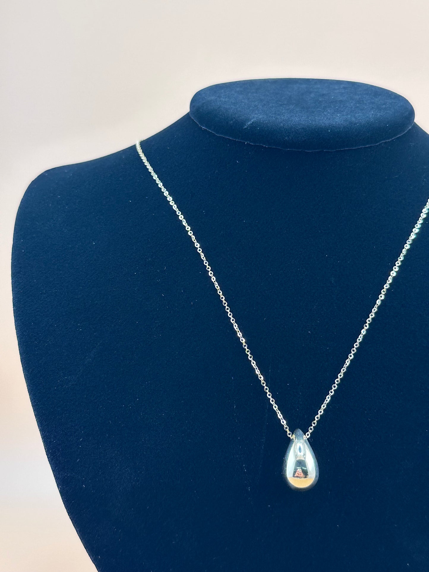 14K Gold Water Drop Necklace – Dainty Teardrop Pendant