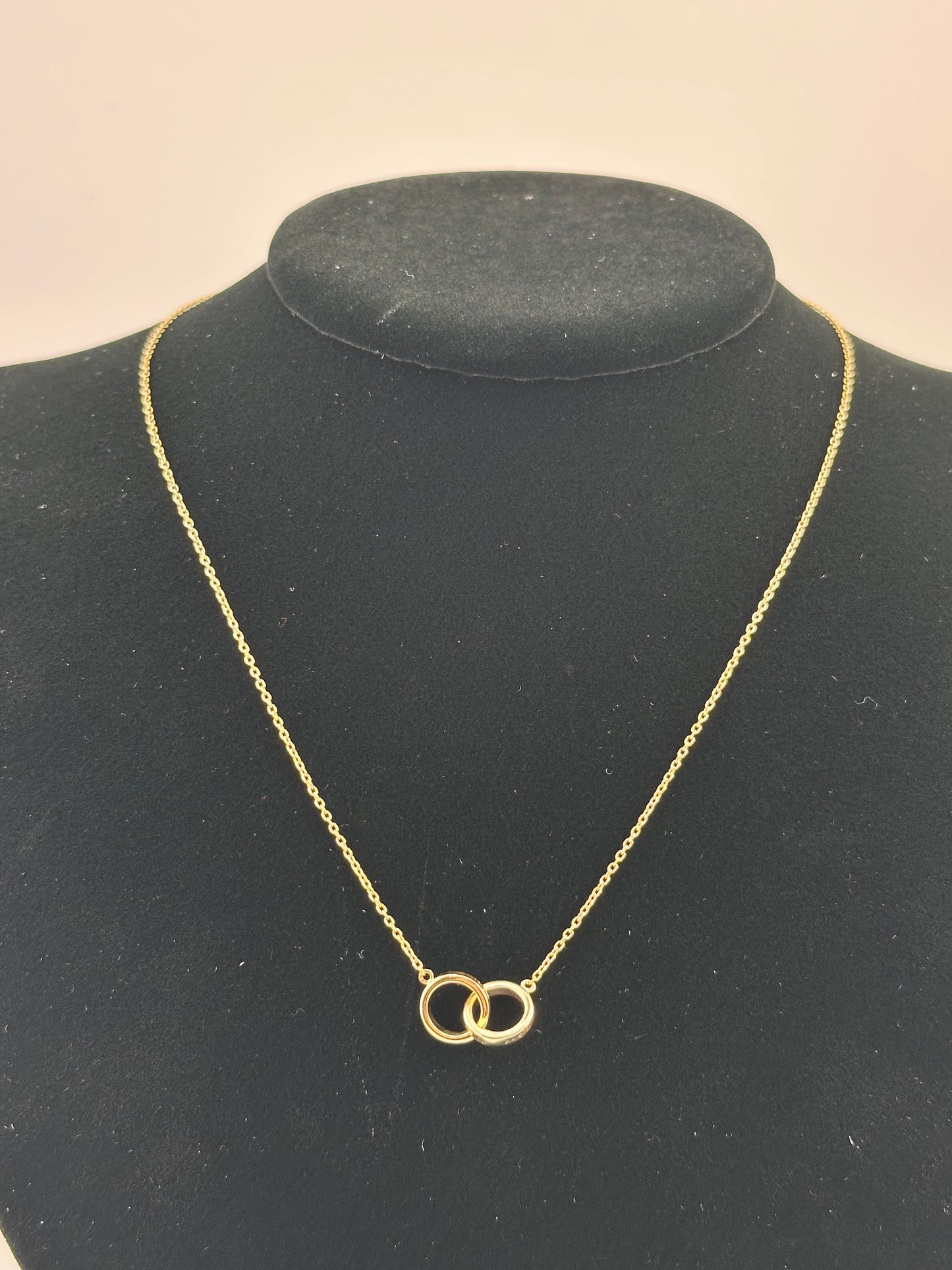 14K Gold Together Necklace – Interlocking Circles Pendant
