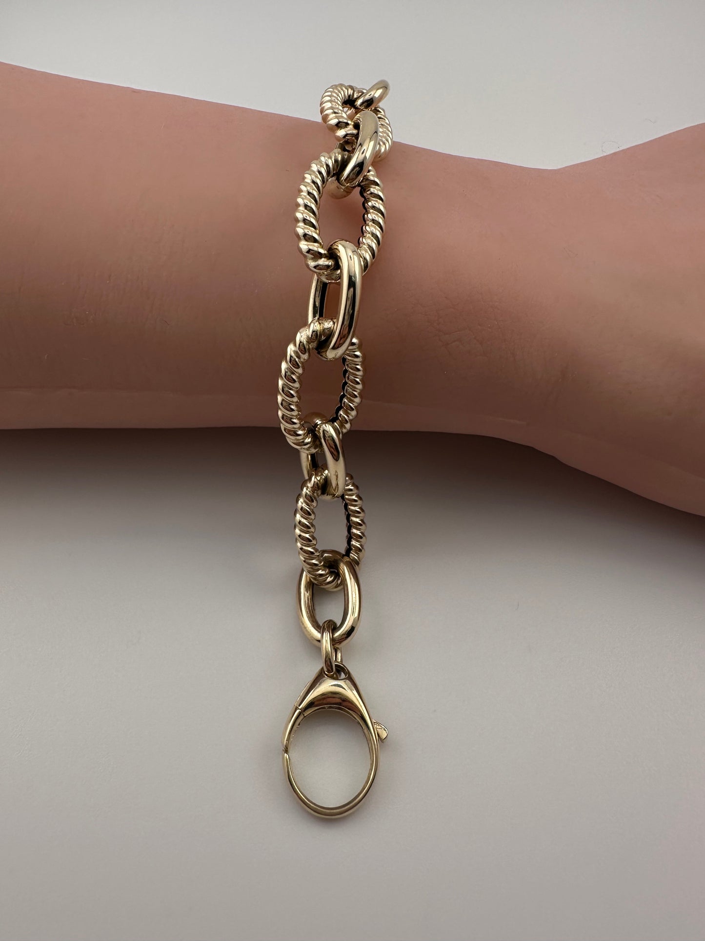 14K Gold Hollow Bold Oval Link Bracelet – 7.5"