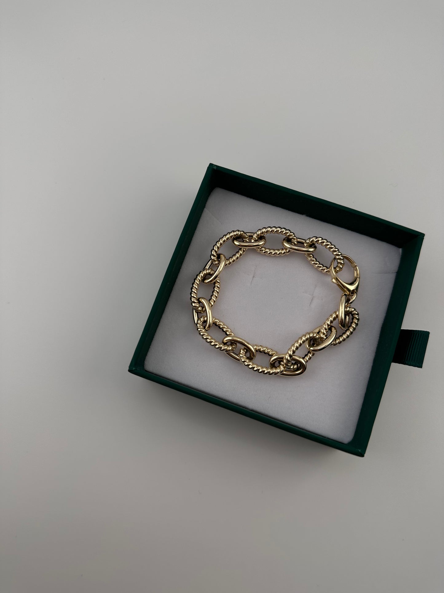 14K Gold Hollow Bold Oval Link Bracelet – 7.5"