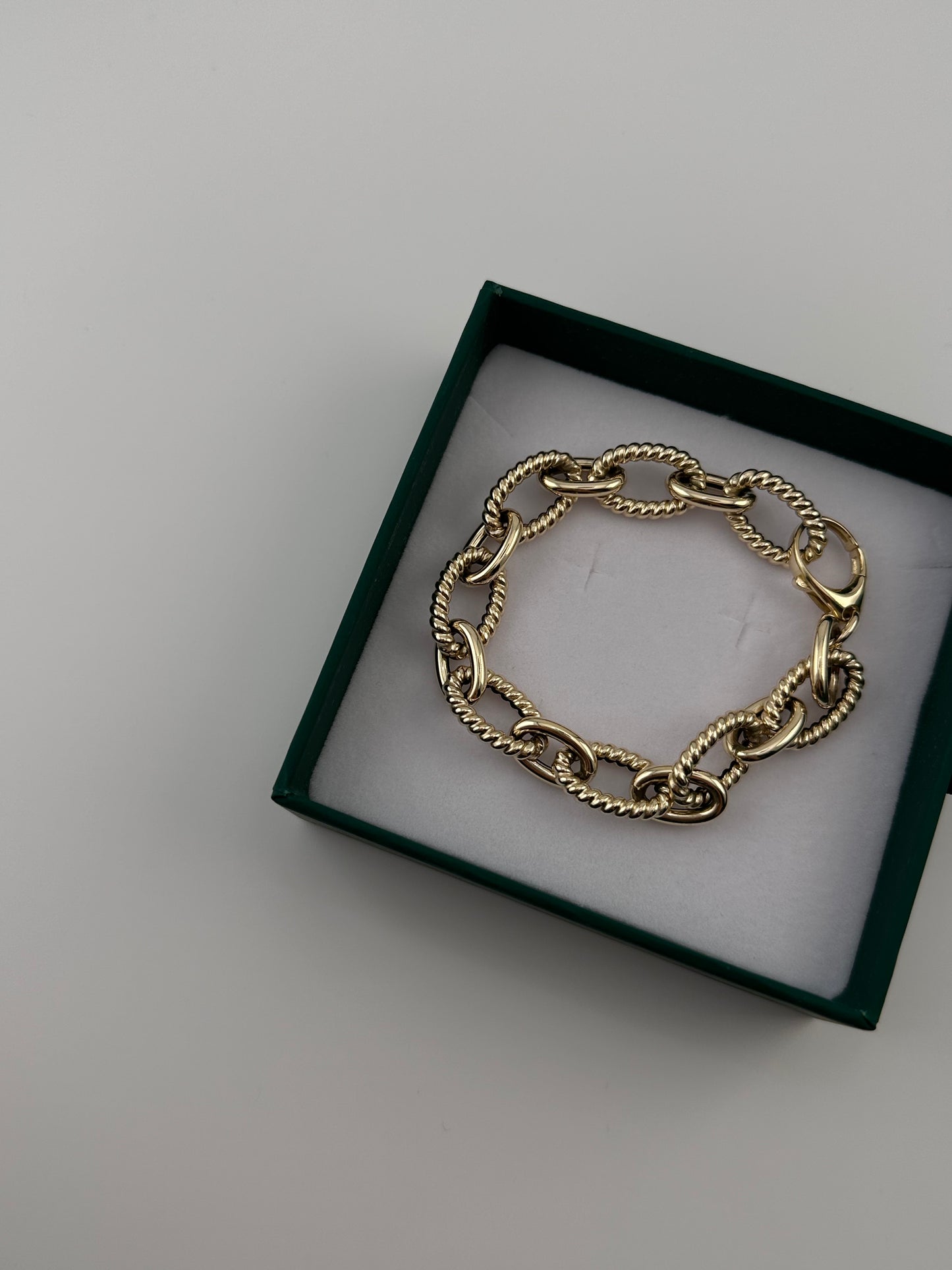 14K Gold Hollow Bold Oval Link Bracelet – 7.5"
