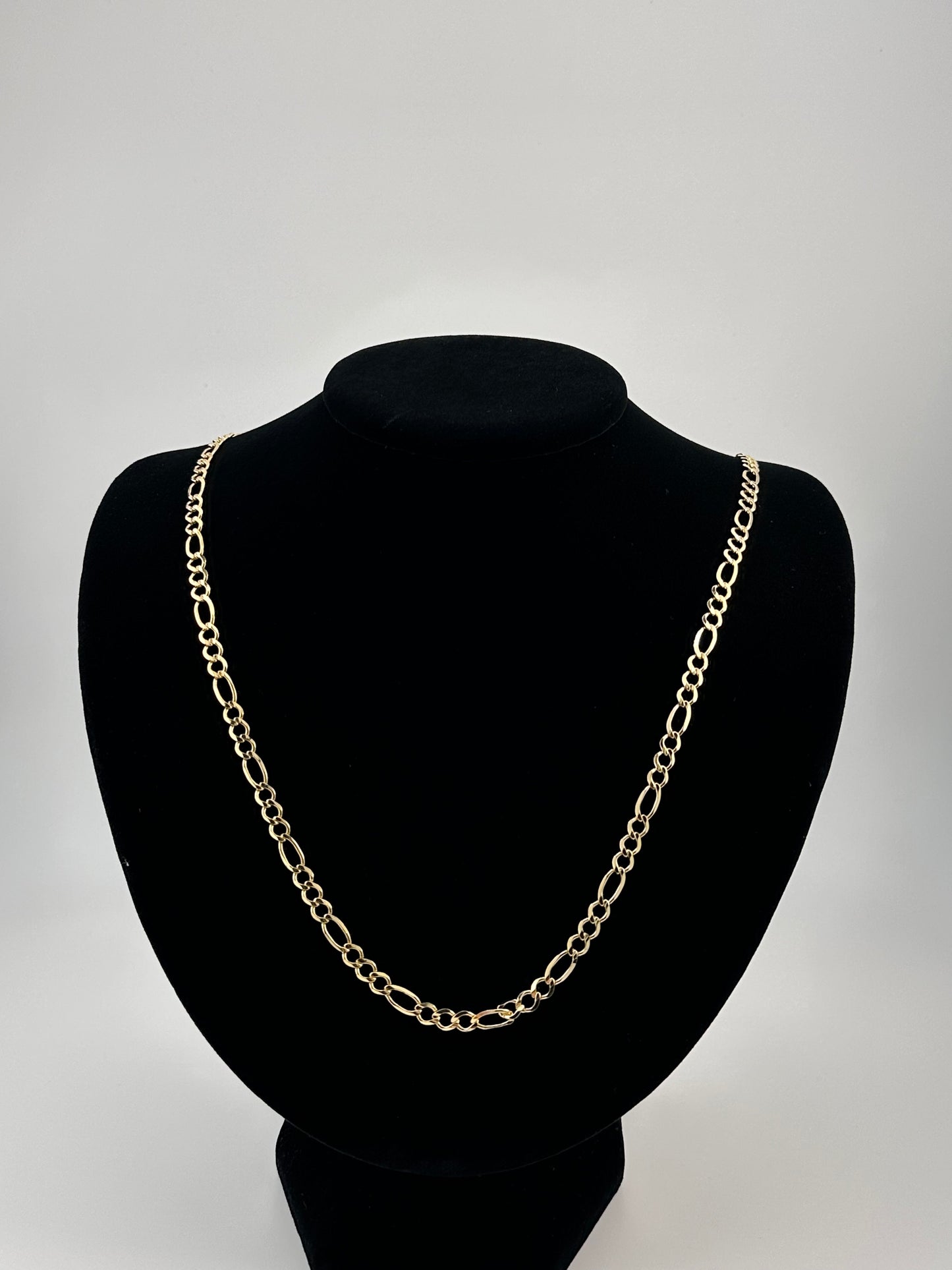 14K Gold Figaro Open Concave Chain