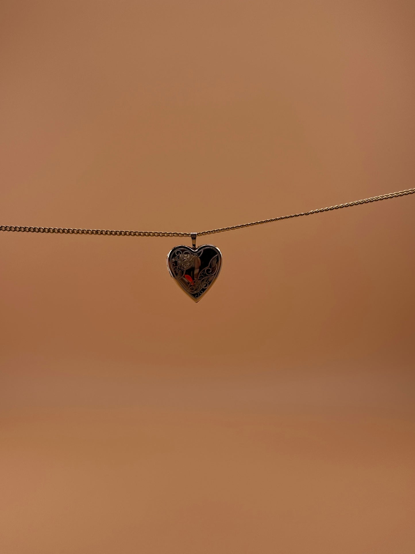 14K Solid Gold Heart Locket Pendant – 23mm x 18mm Photo Keepsake Necklace Charm