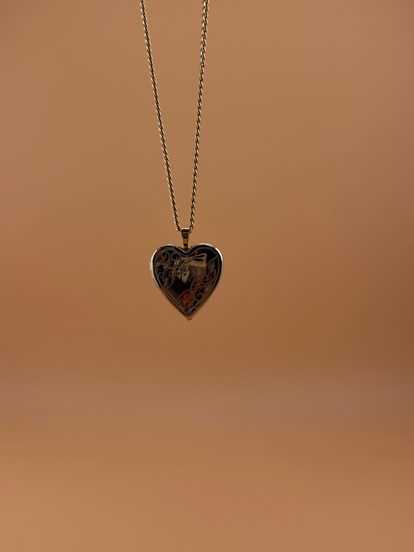 14K Solid Gold Heart Locket Pendant – 23mm x 18mm Photo Keepsake Necklace Charm