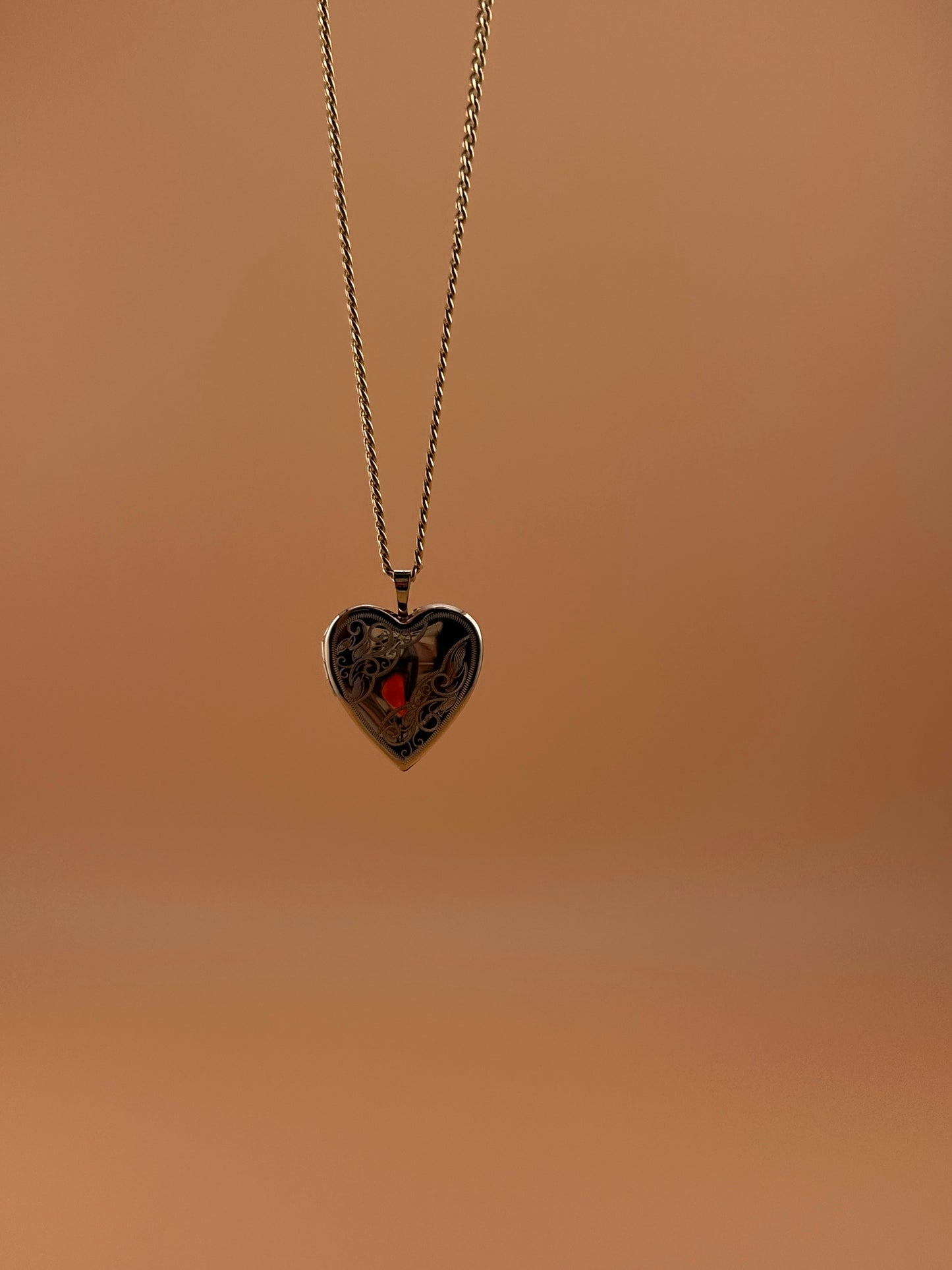 14K Solid Gold Heart Locket Pendant – 23mm x 18mm Photo Keepsake Necklace Charm