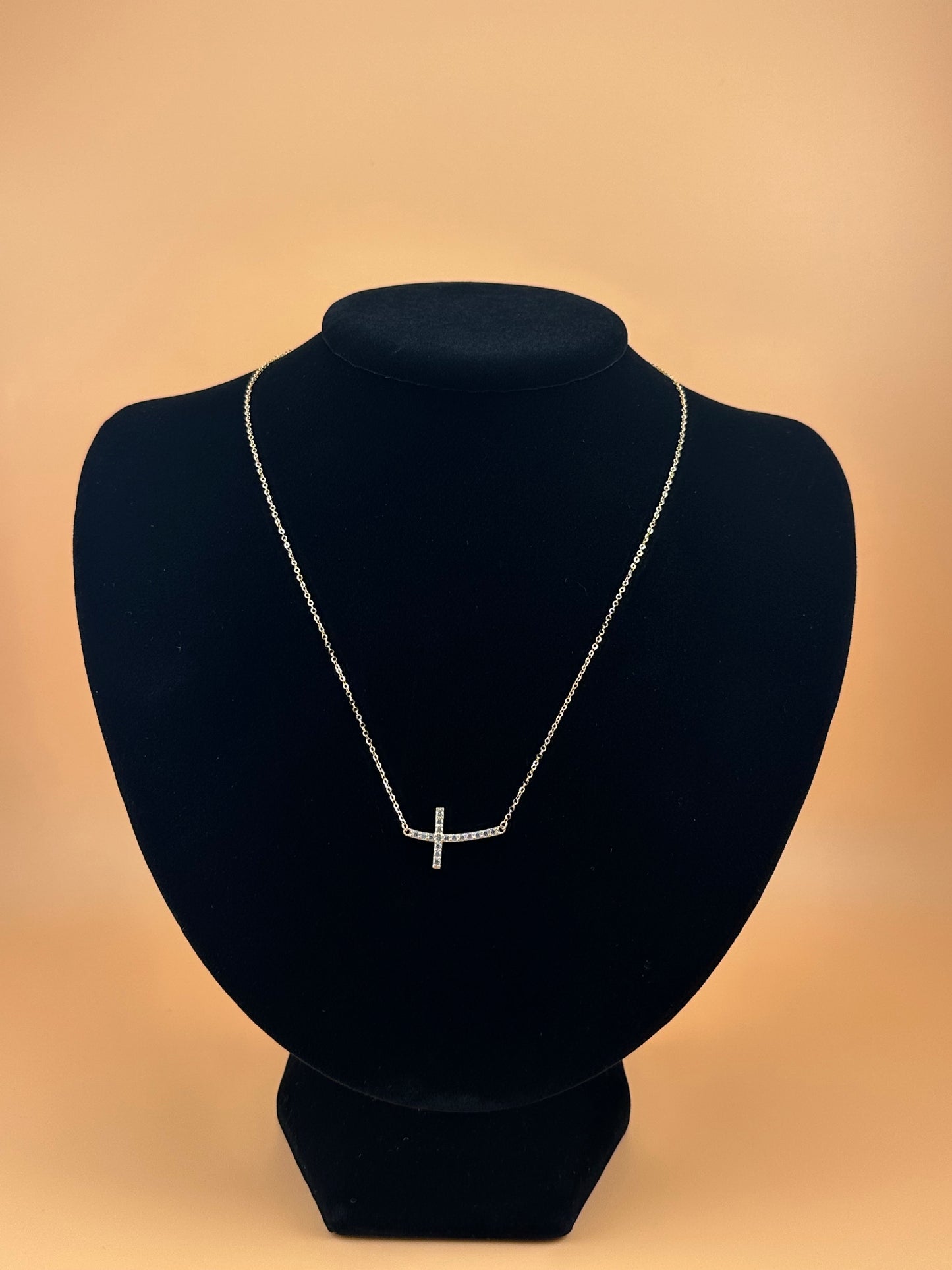 14K Gold Side Cross Pendant Necklace