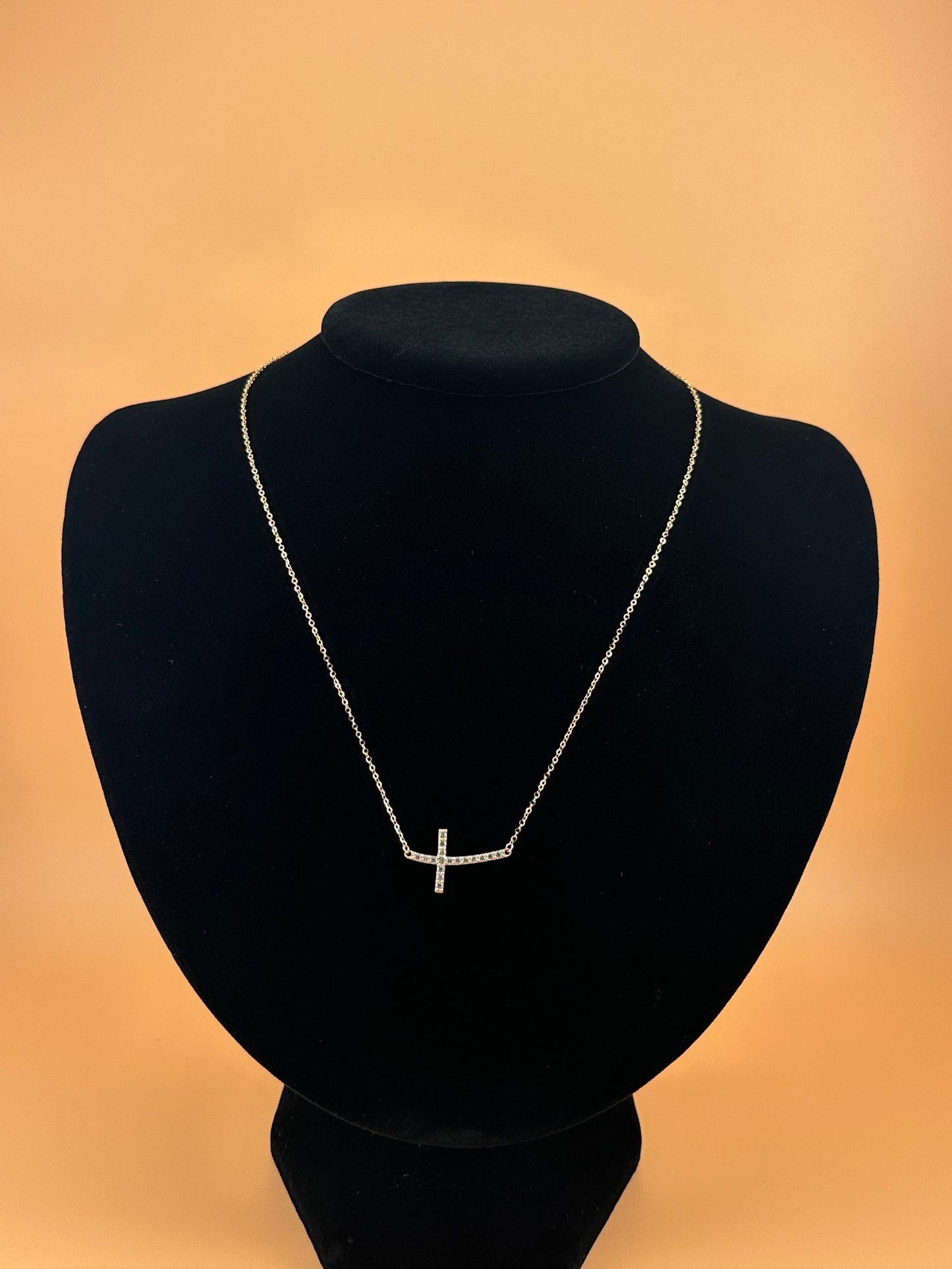 14K Gold Side Cross Pendant Necklace