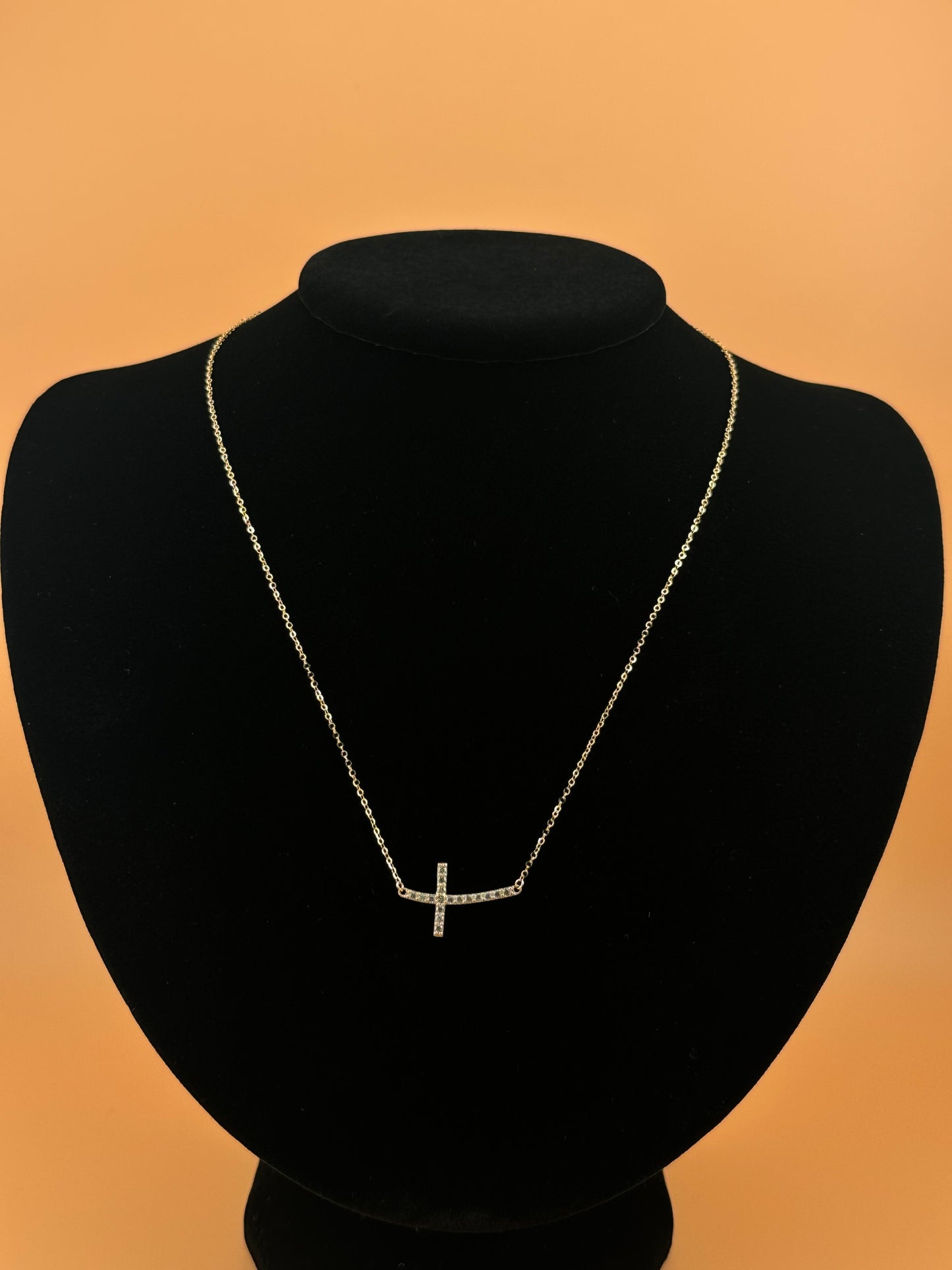 14K Gold Side Cross Pendant Necklace