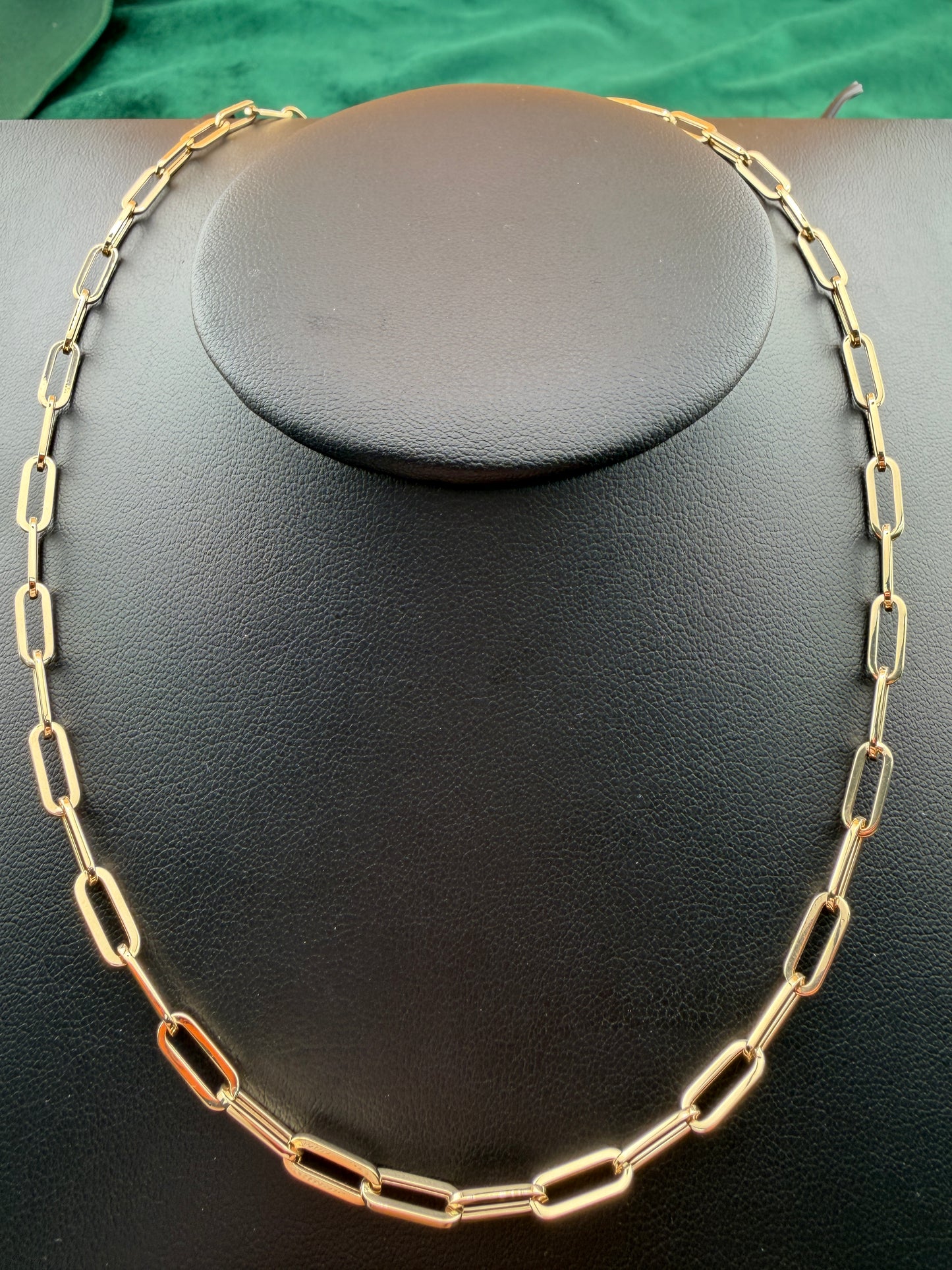 Paper-Clip Chain Necklace