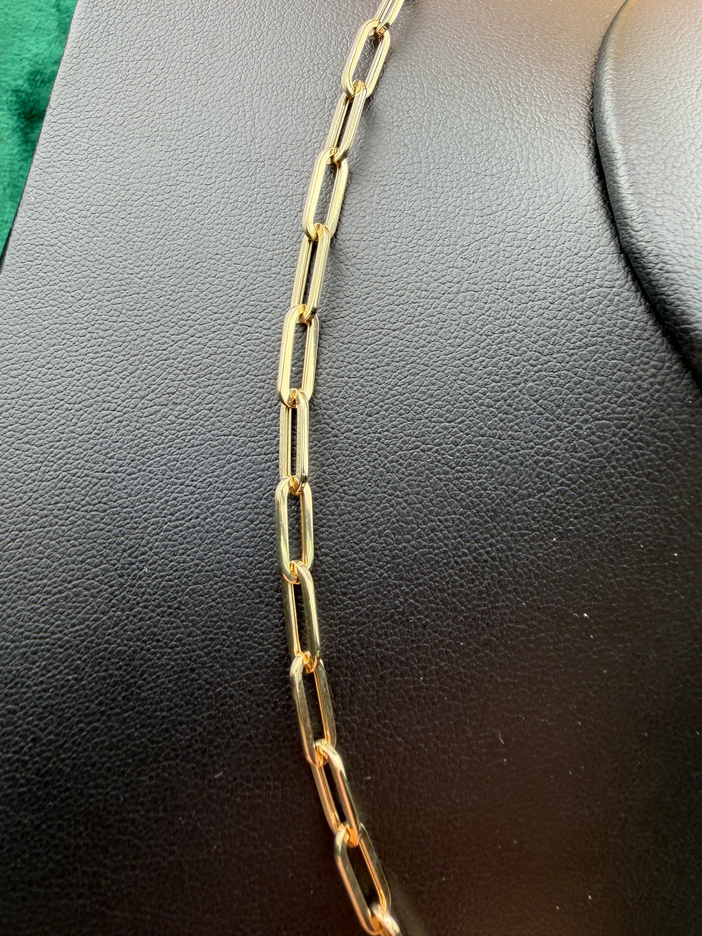 Paper-Clip Chain Necklace