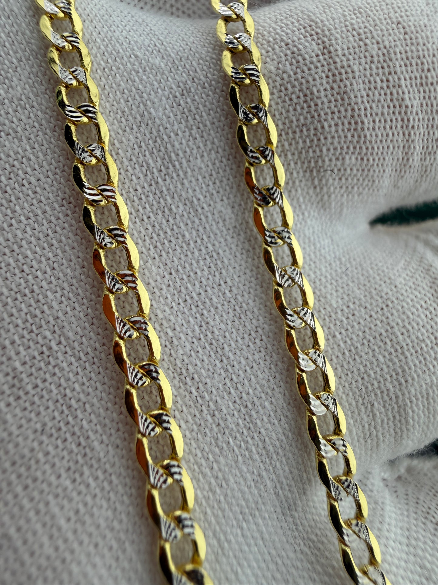 Bevelled Curb Pave Chain Necklace
