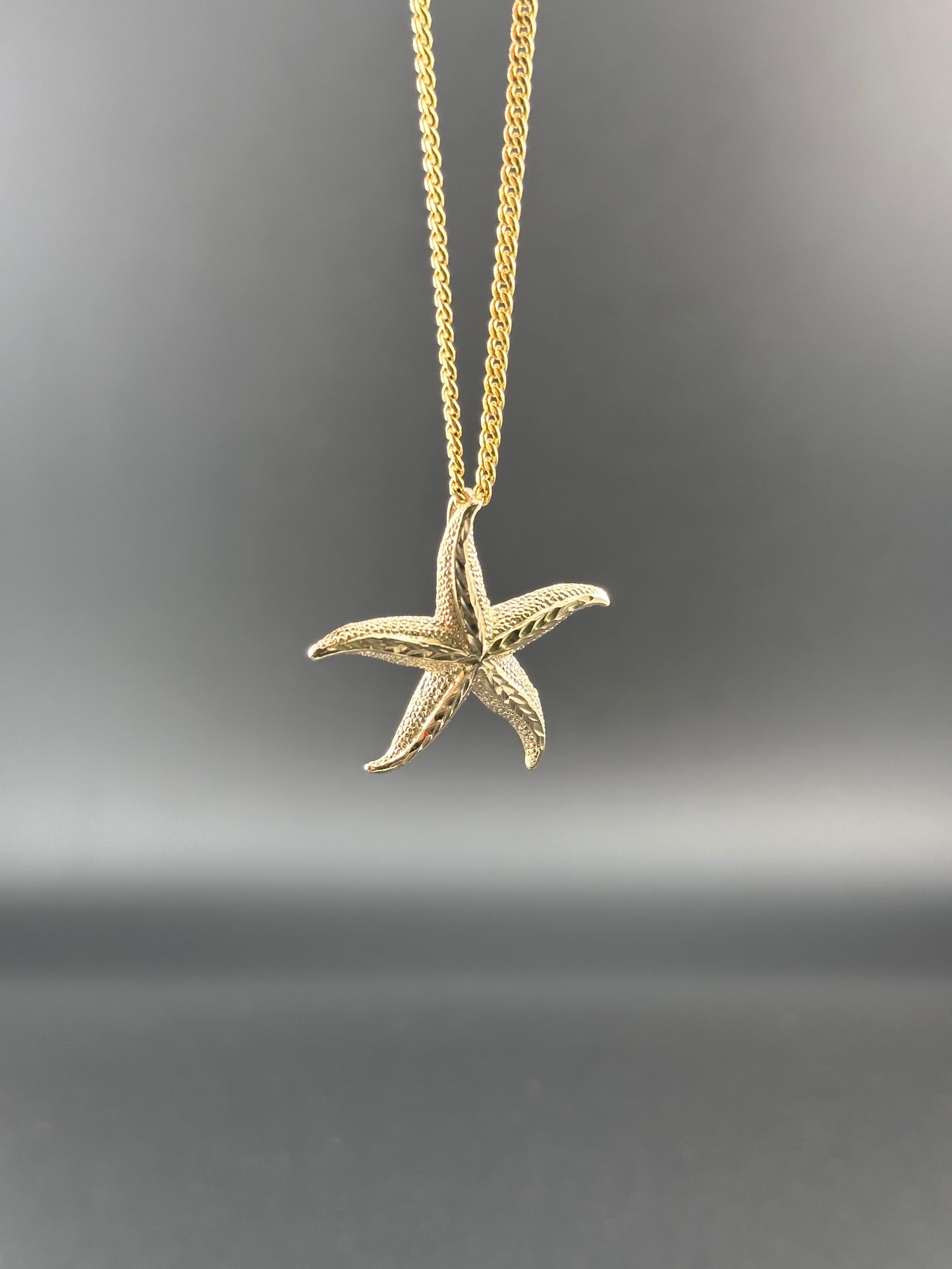 14K Yellow Gold Starfish Pendant