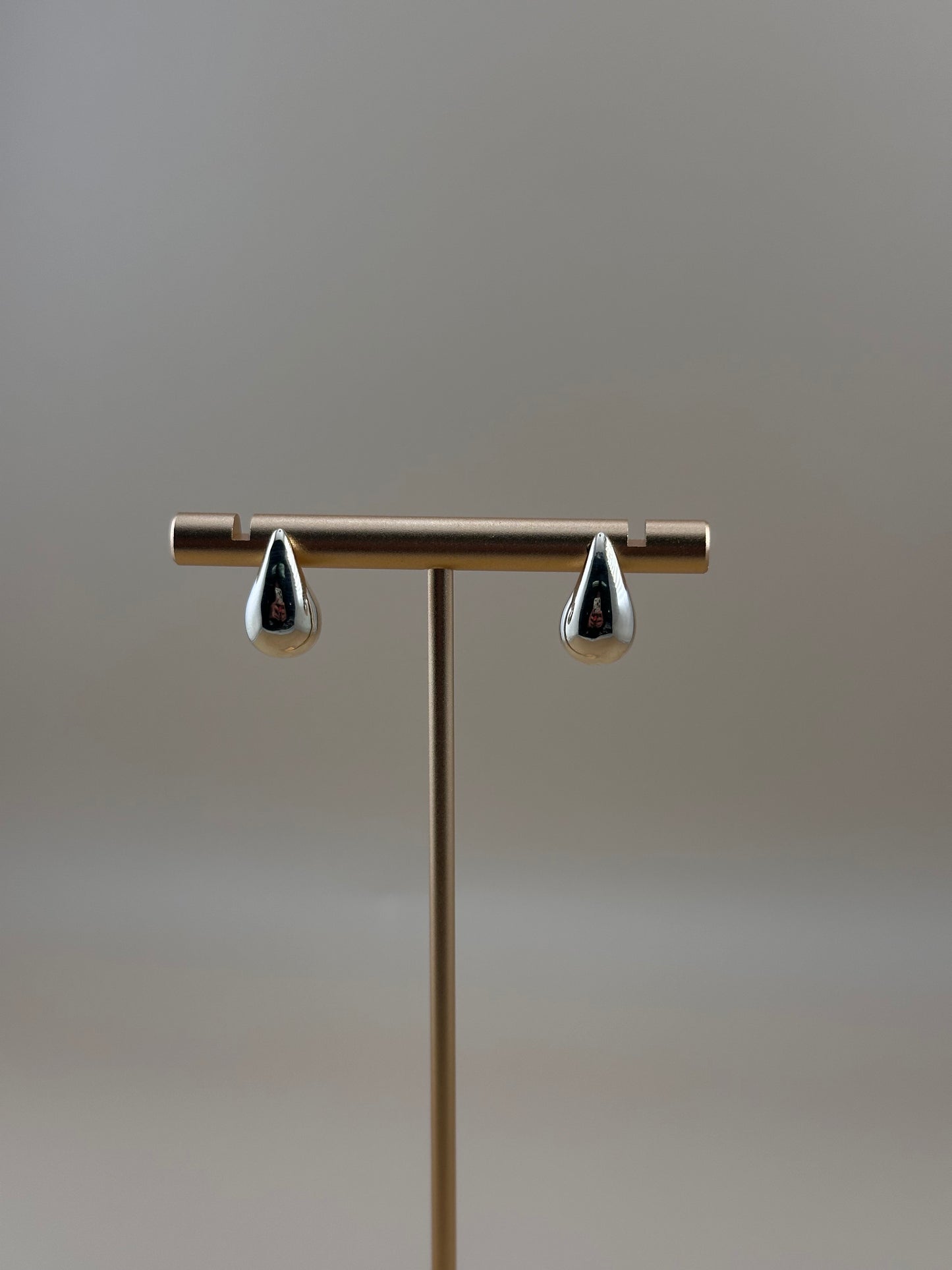 14K Gold Teardrop Earrings – Solid Yellow Gold Studs for Women