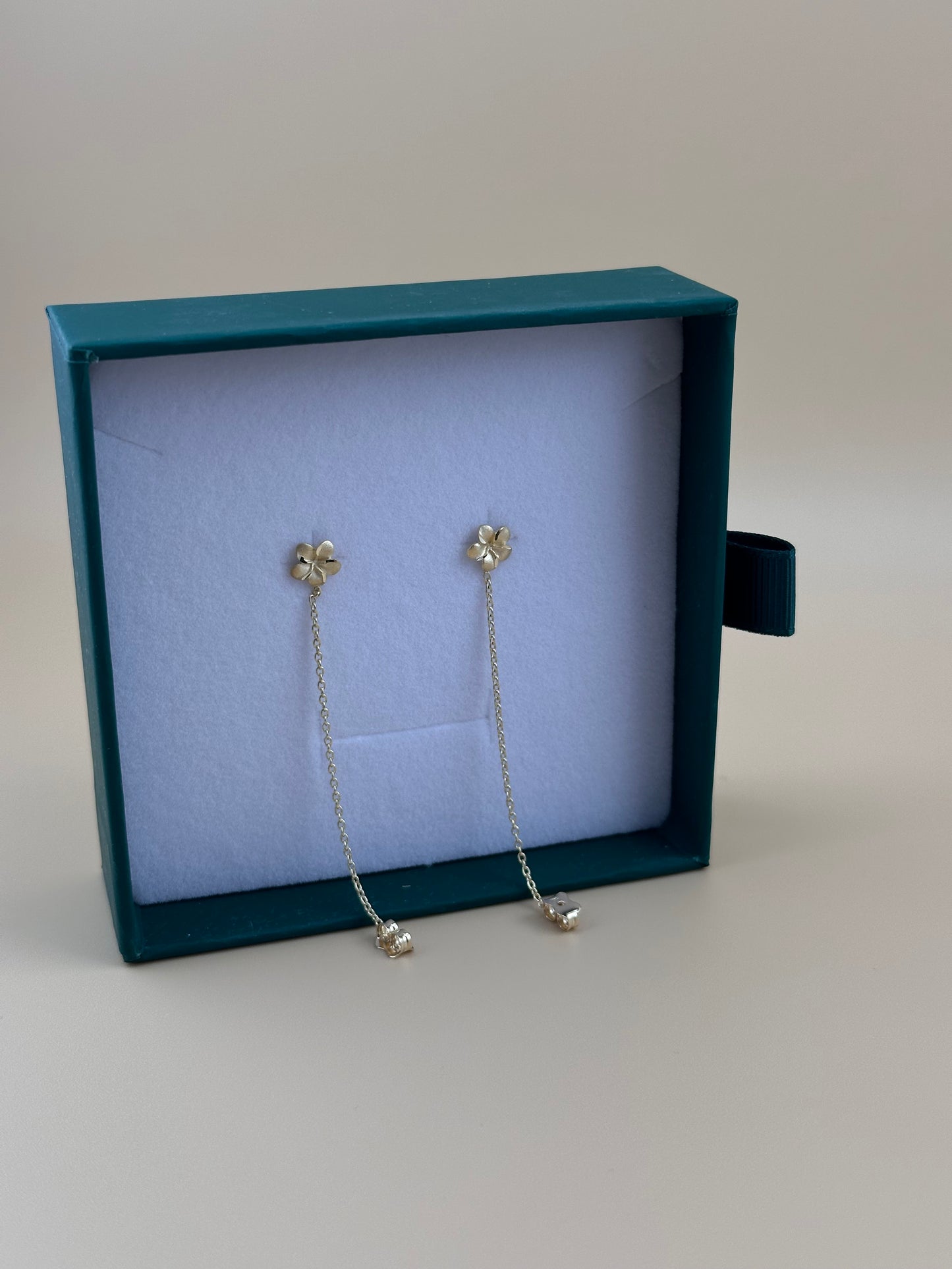 14K Gold Flower Chain Drop Earrings – Dainty Hanging Earrings