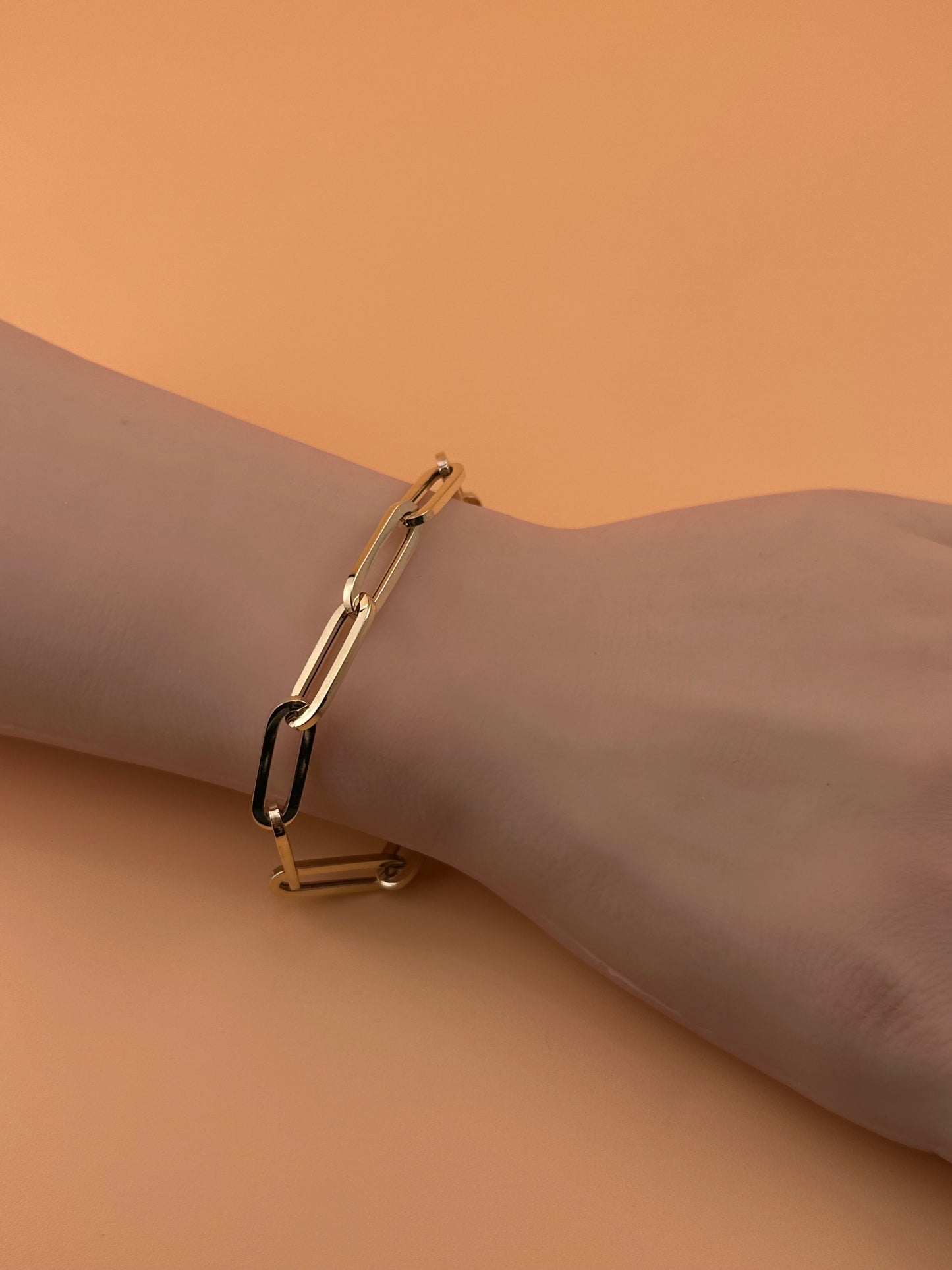 14K Gold Hollow Long Paperclip Bracelet – 7.75”