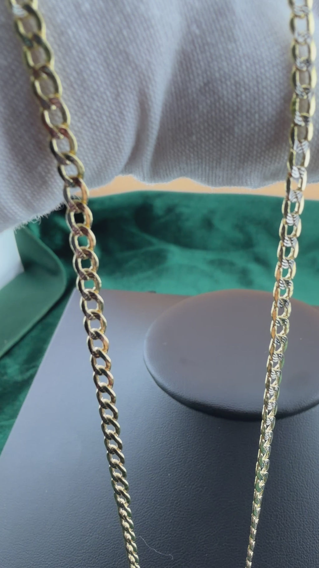 Bevelled Curb Pave Chain Necklace